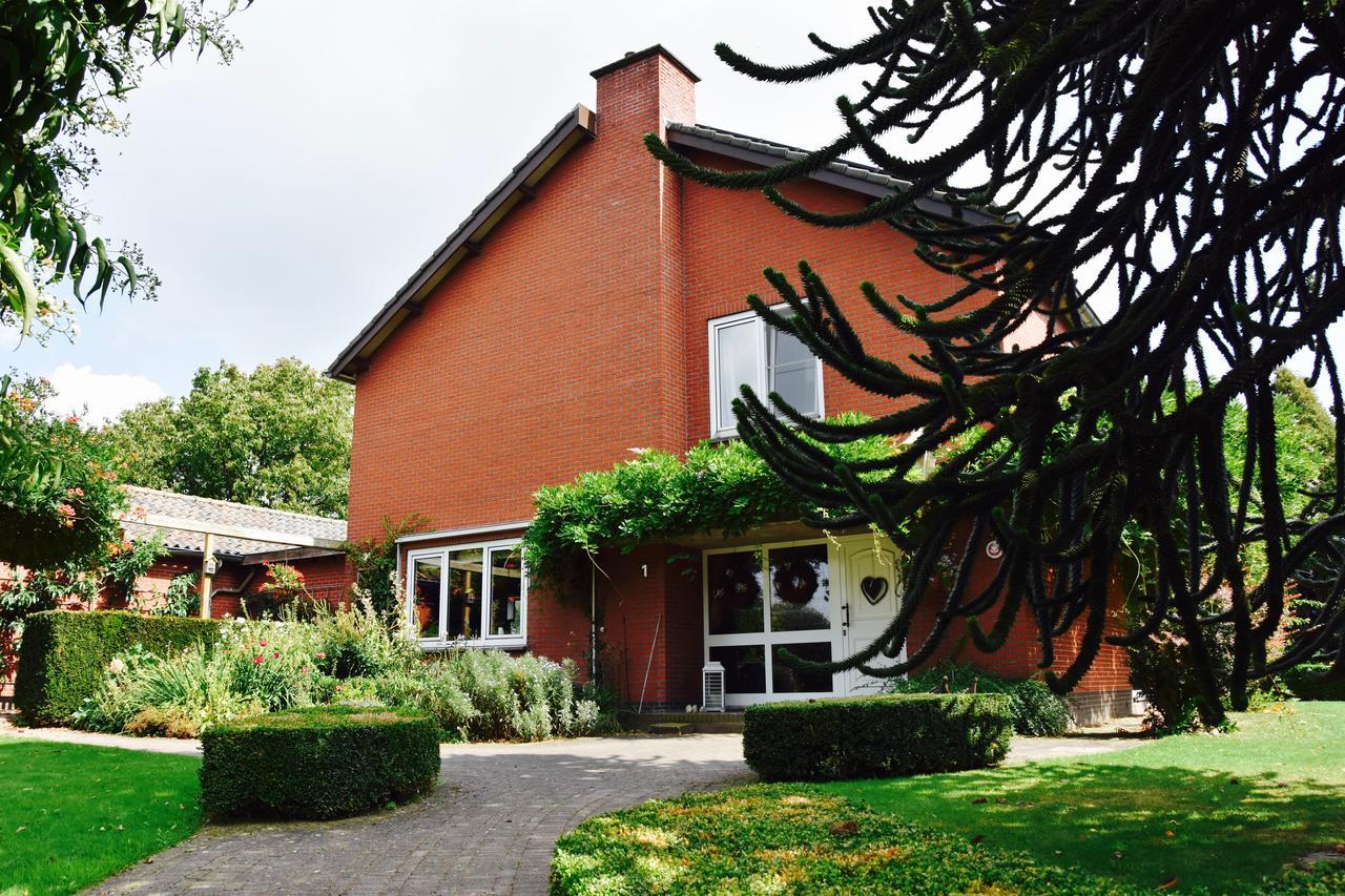 De Hagendoorn Bed & Breakfast Moorveld Exterior photo